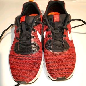 BIG KIDS NIKE AIR MAX MOTION LOW,RUNNING SHOES